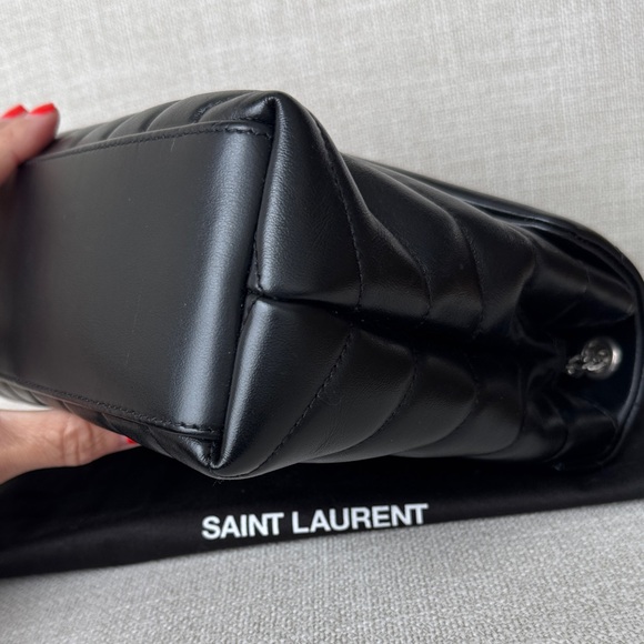 Authentic Saint Laurent Loulou small Quilted leather Shoulder Bag w/ COA - Picture 8 of 15
